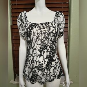 Dress Barn Black and White Floral Puff Sleeve Top